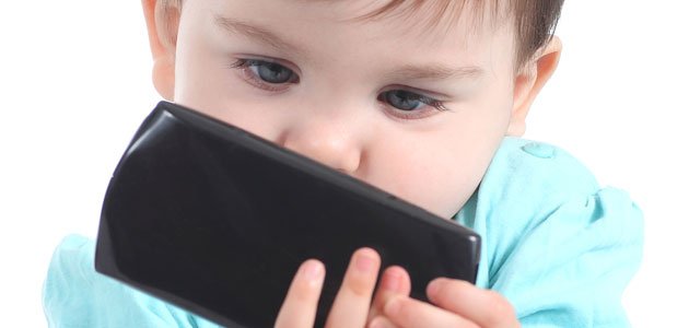 El uso de los smartphone por bebés y niños