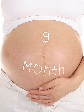 Mujer embarazada de 9 meses